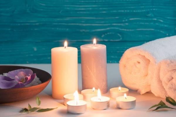 Powerful Ways to De-Stress - Candles